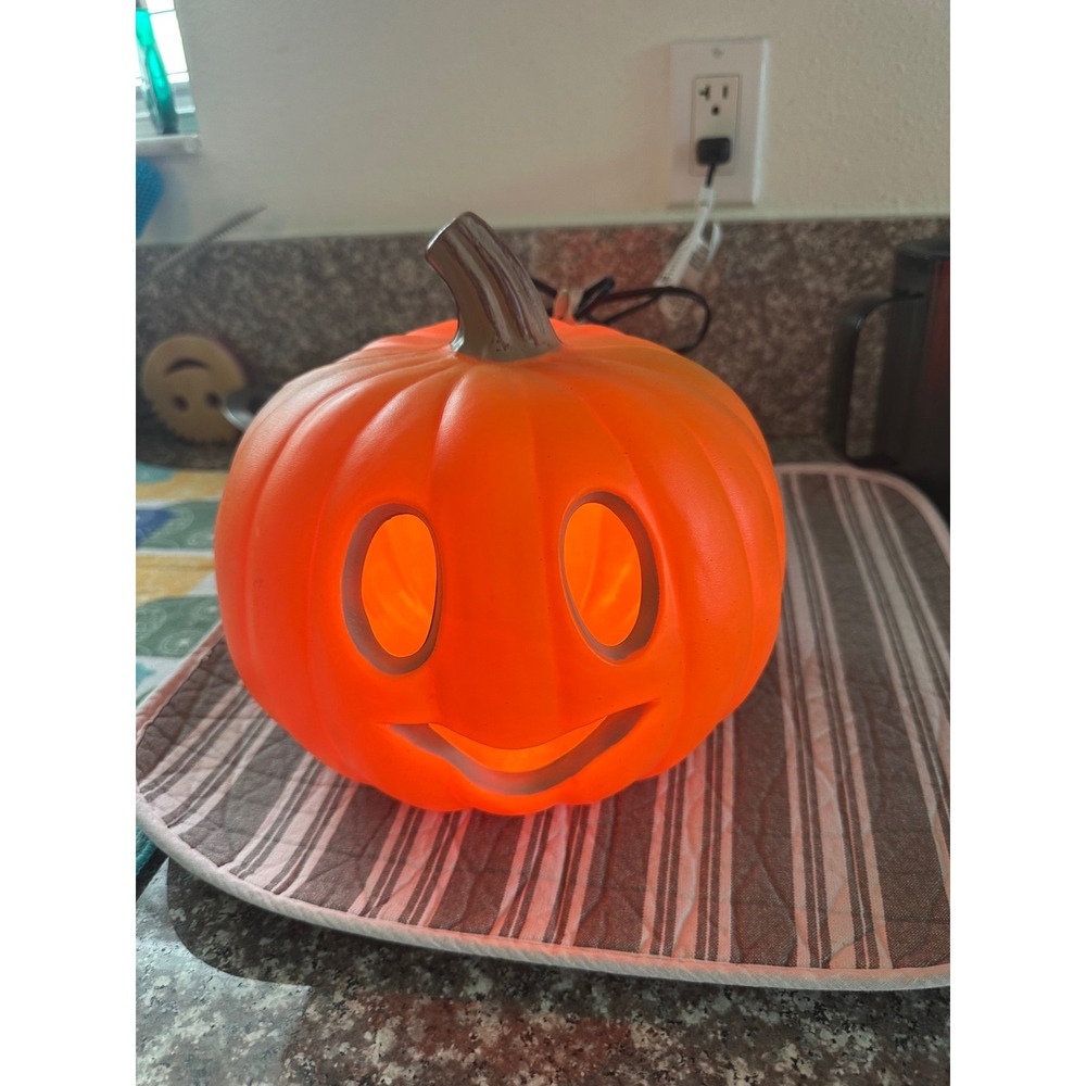 Vintage Gemmy Light Up Jack O Lantern Pumpkin Halloween Blow Mold 9" Plug In